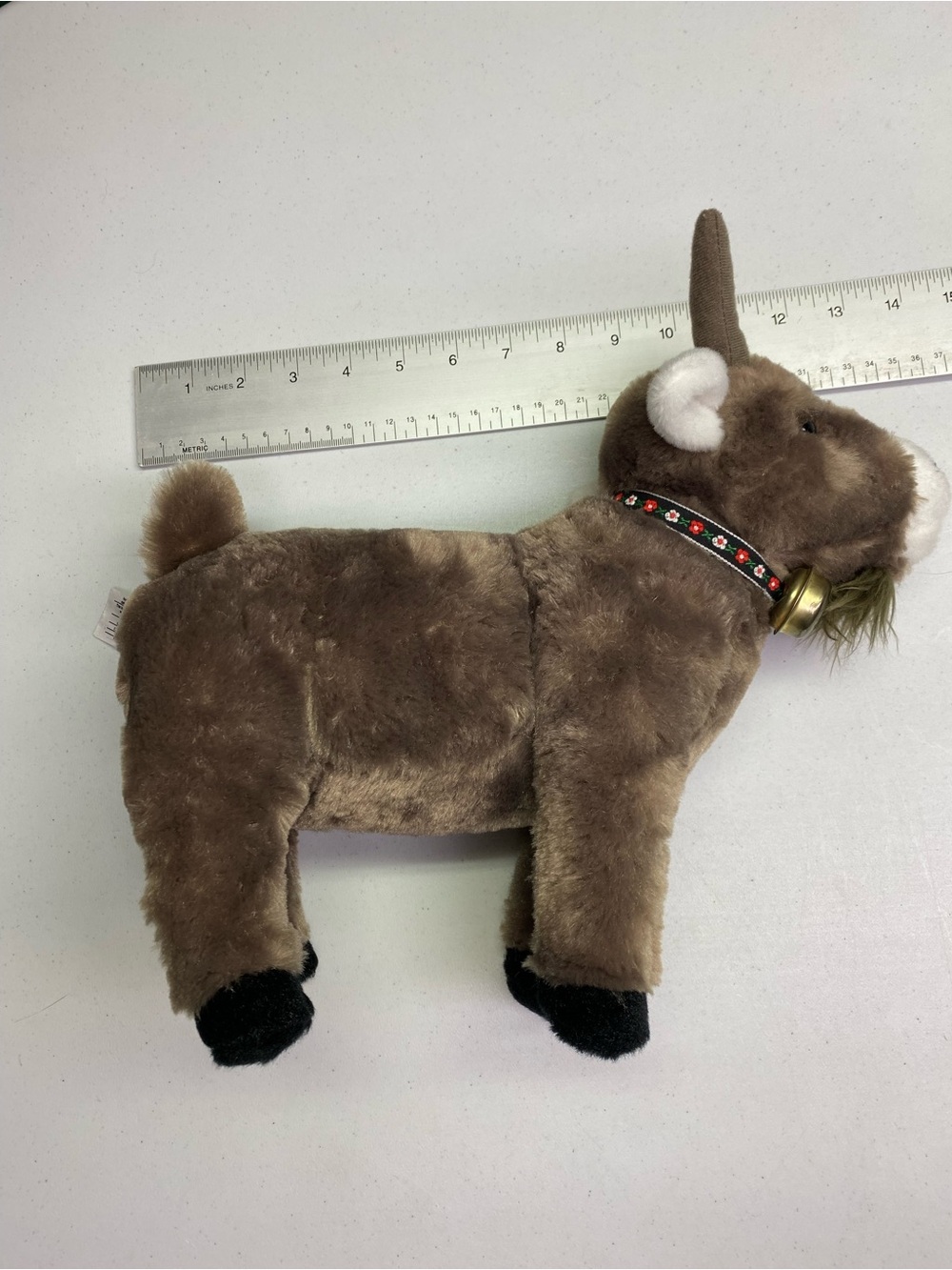 🐐 “Benny” the Goat – Goats on Roof Collectible – Floral Collar & Brass Bell - Picture 4 of 8